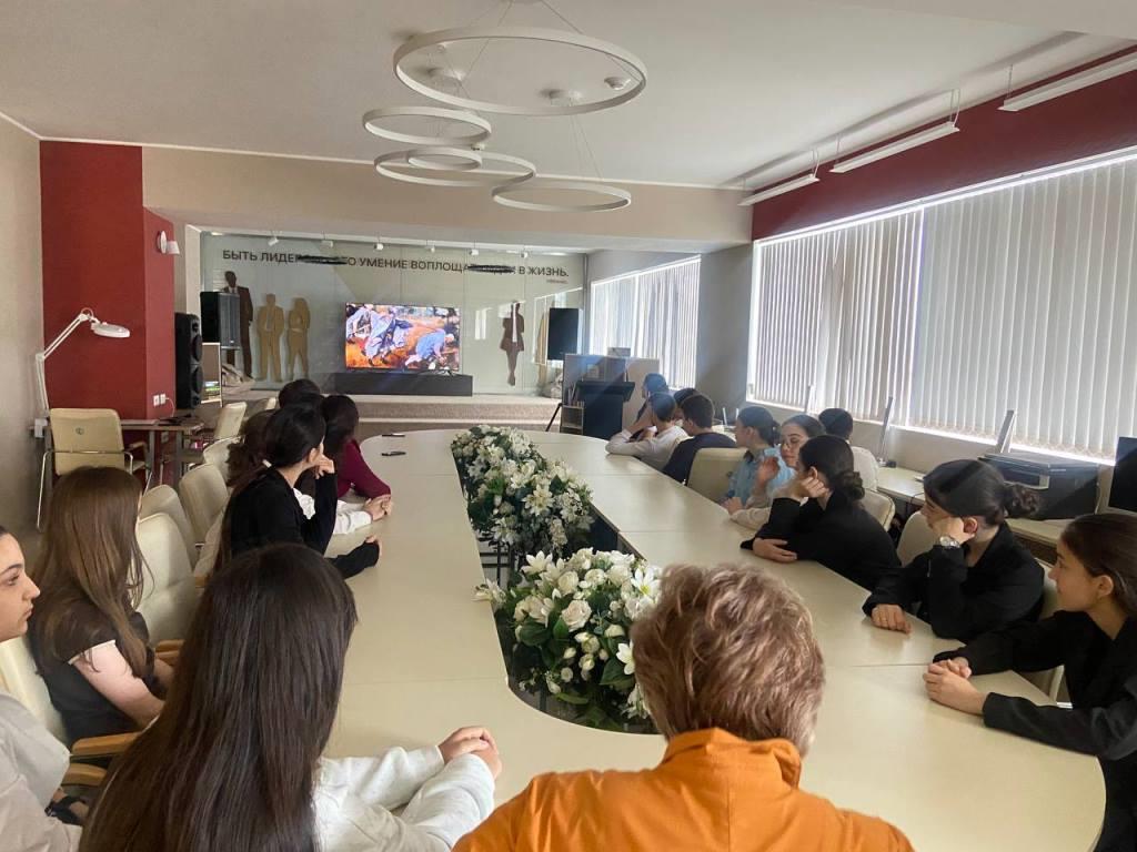 «Век другими глазами»