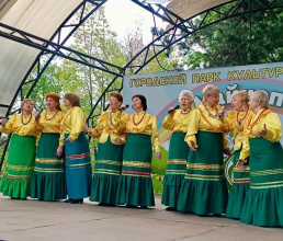 8 мая на открытой эстраде "Ракушка" пройдёт концертная программа творческих коллективов Городского Дома культуры "Гигант" 65+ "Сквозь года звенит Победа!"