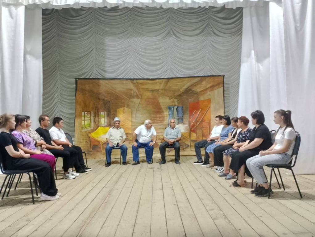 В Ассоколайском СДК Теучежского района провели  гостиную «Хьак1эщ» - «Очаг доброты и тепла-отчий дом»