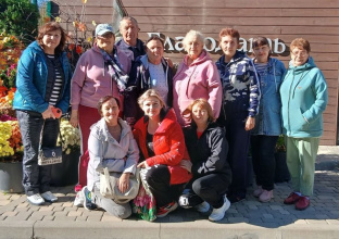 Коллектив отделения дневного пребывания провел день отдыха и оздоровления в спа-комплексе "Благодать" в п. Тульском