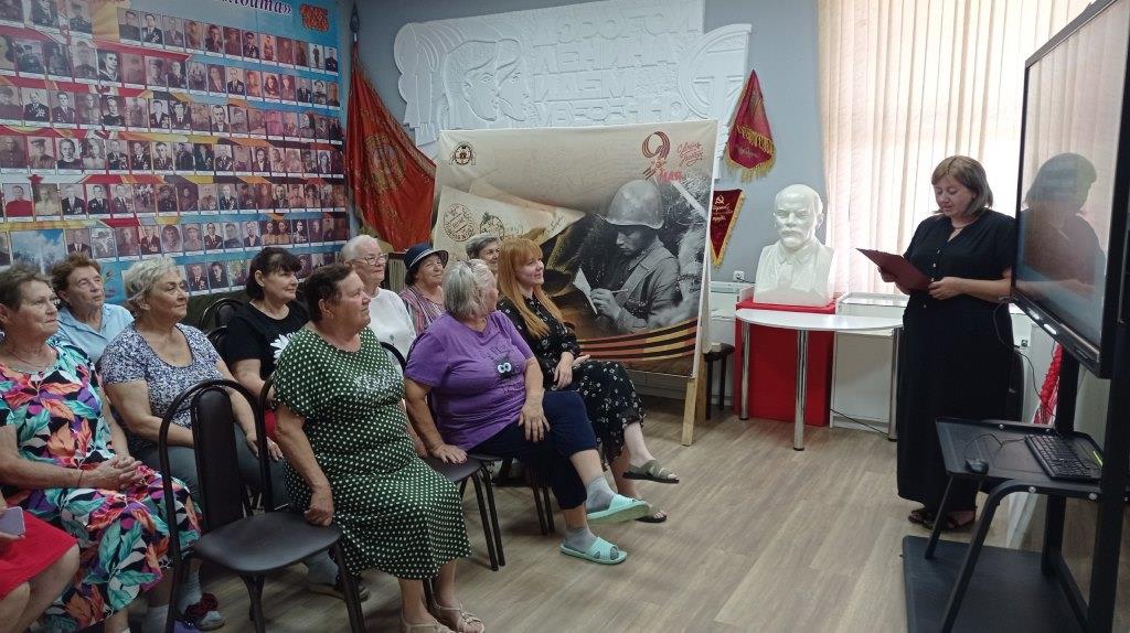 В Гиагинском краеведческом музее прошёл час памяти, посвящённый Дню воинской славы России