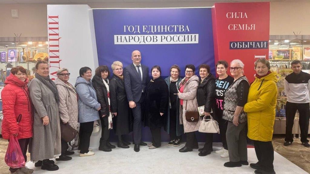 Коллектив отделения дневного пребывания в минувшую пятницу был приглашен на торжественное открытие