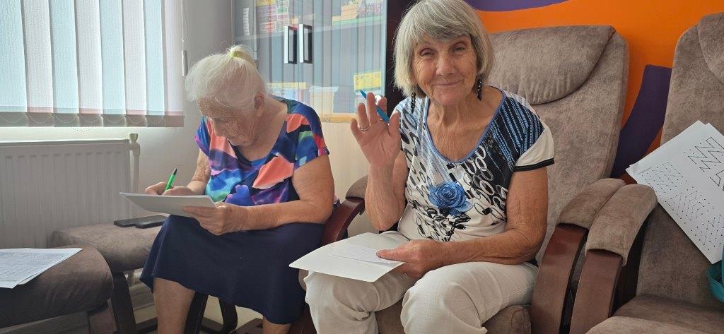 Занятие про гороскопы в Красногвардейском КЦСОН