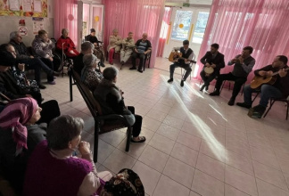 Работники Дома культуры  села Натырбово продолжают реализацию проекта "Активное долголетие"