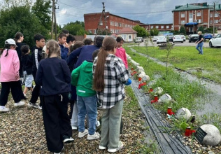 Память жива: юные патриоты Адыгейска чтят героев