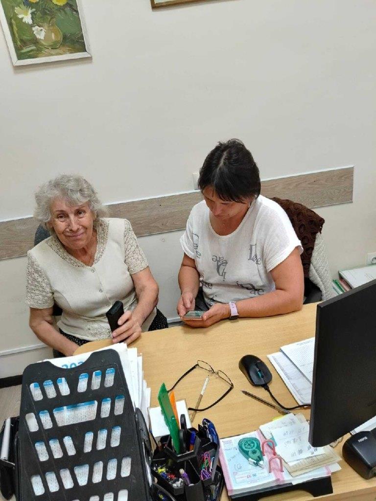 Обучение старшего поколения компьютерной грамотности 