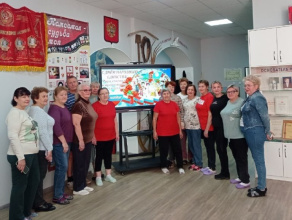 В День народного единства коллектив отделения дневного пребывания посетил Гиагинский краеведческий музей