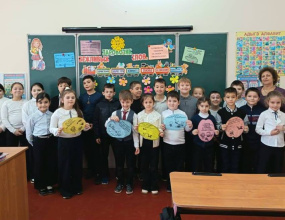 Гатлукайская библиотека совместно с СОШ №4 провела для учащихся начальных классов час добра «Тепло души храня» 