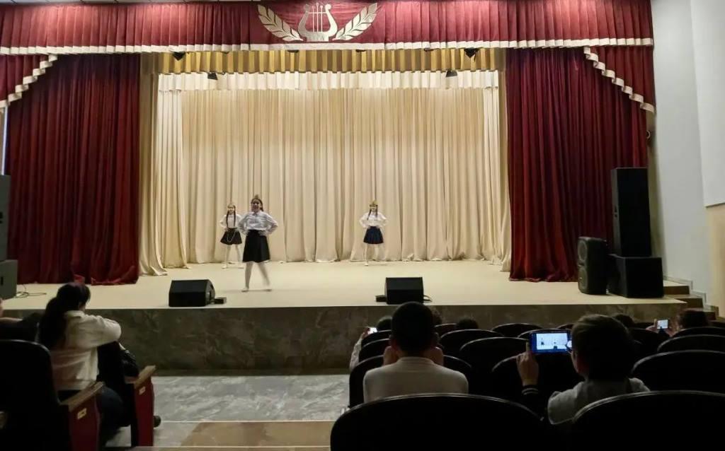 Вчера в Гатлукайском СДК прошёл праздничный концерт, посвящённый Дню защитника Отечества