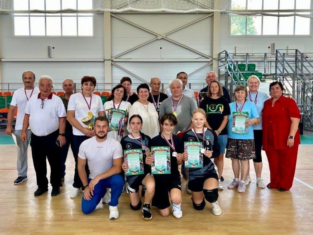 Спорт объединяет поколения! Активное долголетие в Красногвардейском районе!