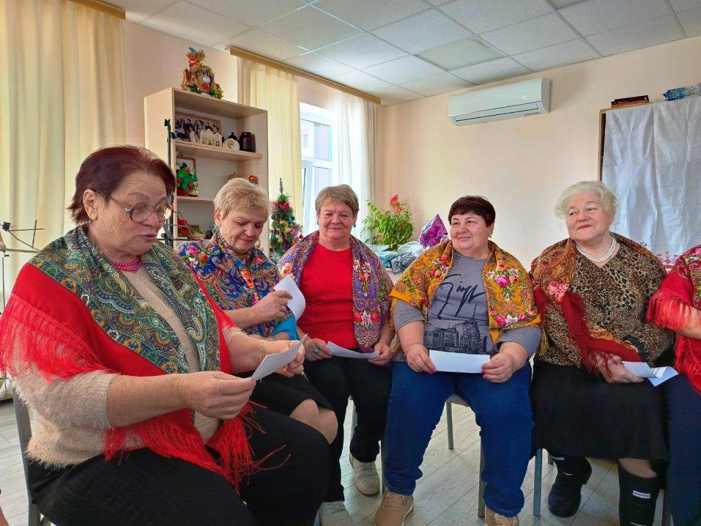 Традиционные Крещенские гадания прошли в коллективах НФЭК "Прометей" и НФА "Сударушка"