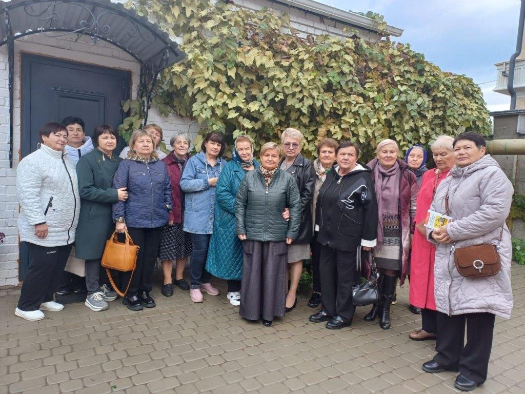 Коллектив отделения дневного пребывания посетил дом драматурга Евгения Шварца